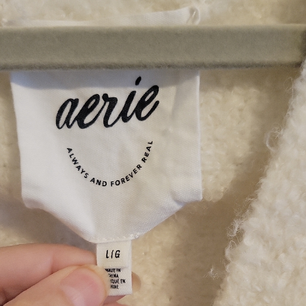 Aerie SzLG Cozy Fuzzy White vneck long sleeve button-down Cardigan pockets - Picture 2 of 7
